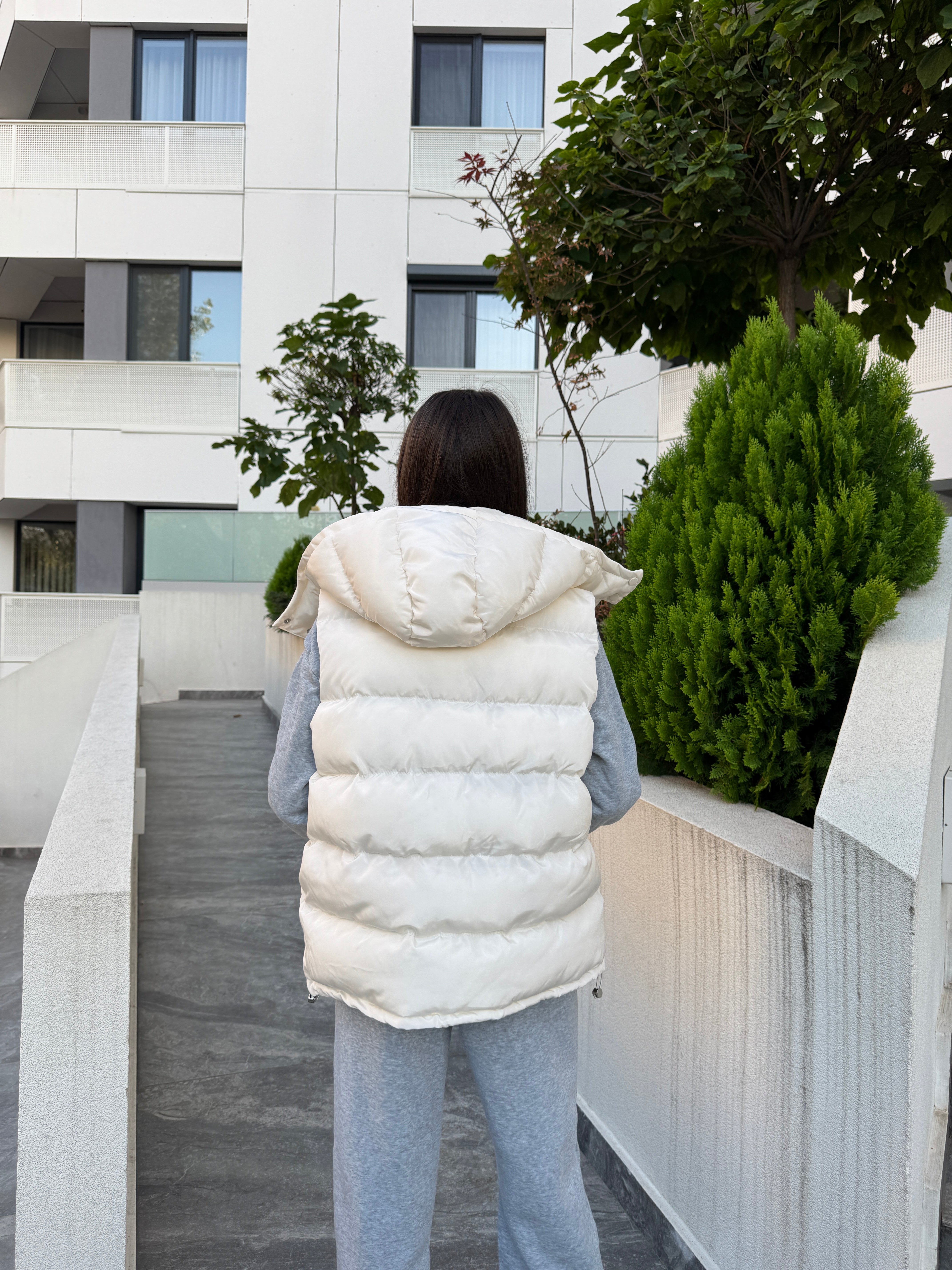 Vesta Puffy Oversized Alba